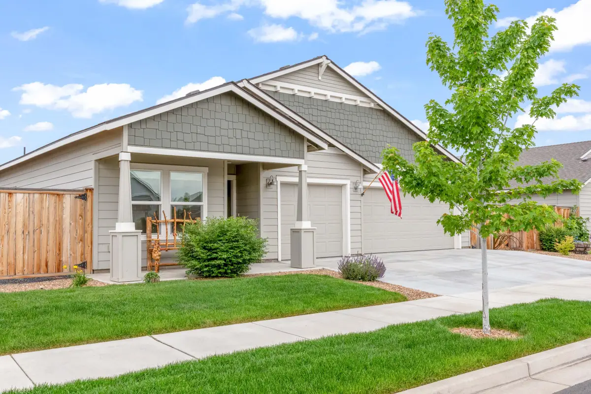 1256 NW Golf Course Drive, Madras, OR 97741 - #1