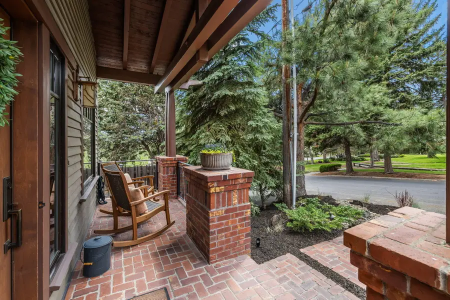 2216 NW 6th Street, Bend, OR 97703 - #2