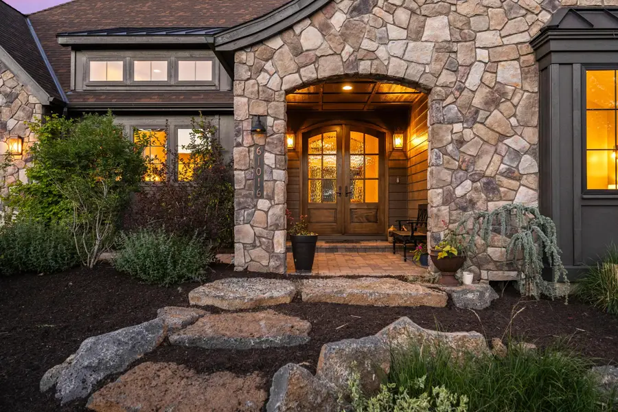 61016 SE Light Peak Drive, Bend, OR 97702 - #2