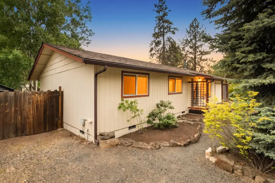1627 SE Bear Creek Road, Bend, OR 97701 - #2