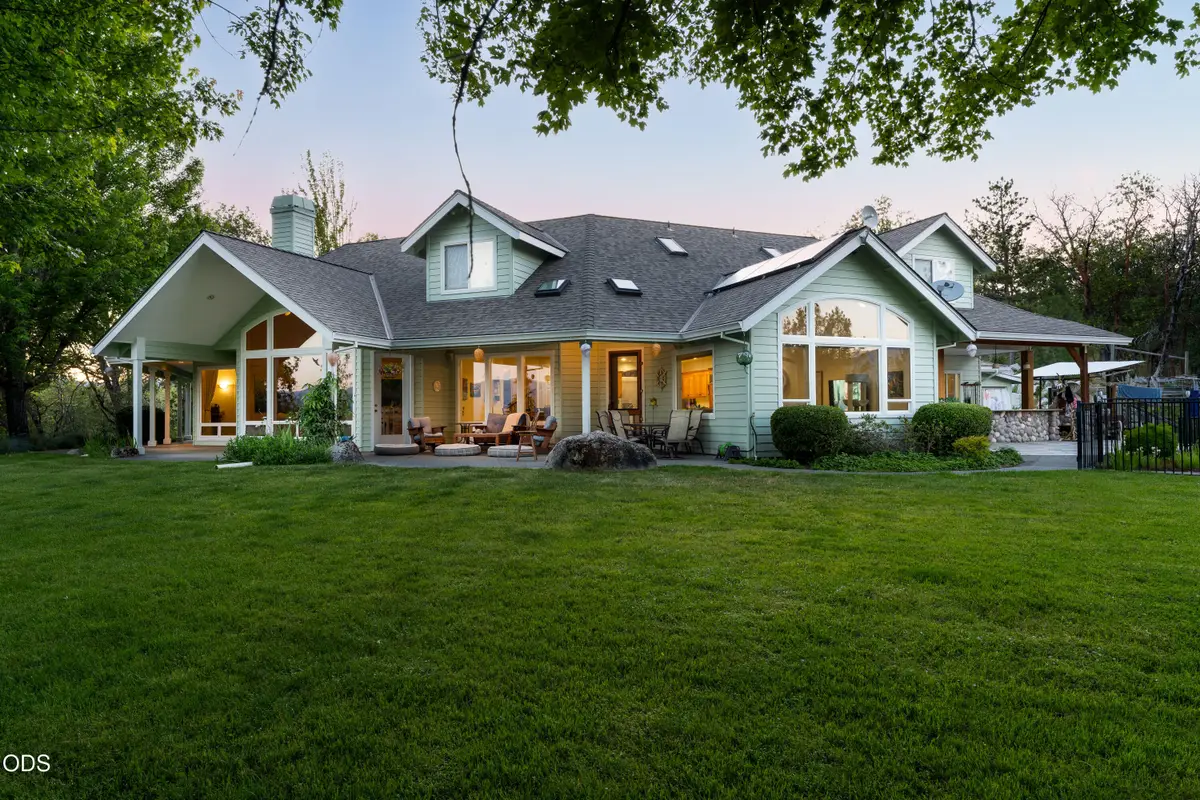 1117 Peco Road, Grants Pass, OR 97526 - #1