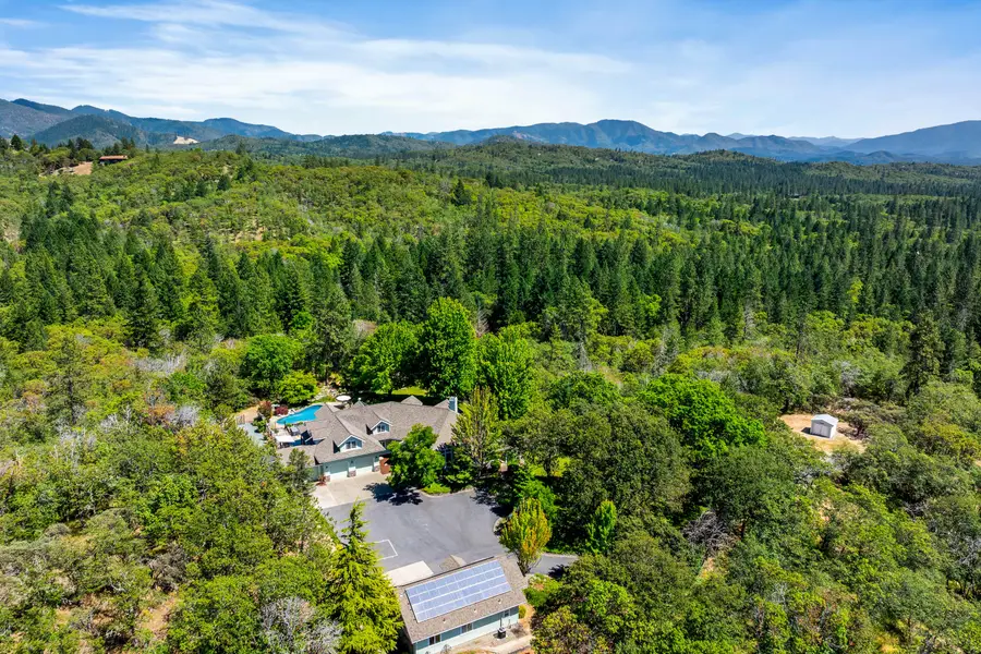 1117 Peco Road, Grants Pass, OR 97526 - #3