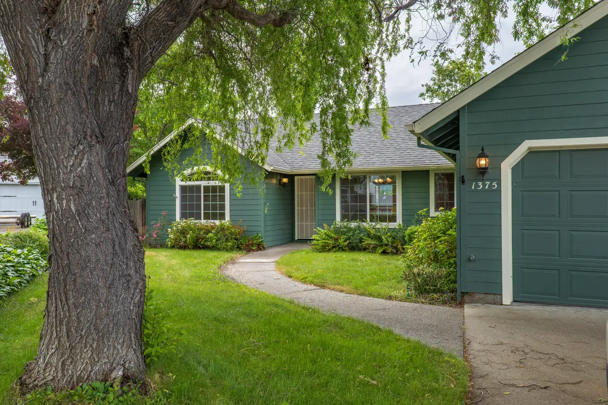 1375 Forestview Drive, Grants Pass, OR 97527 - #1