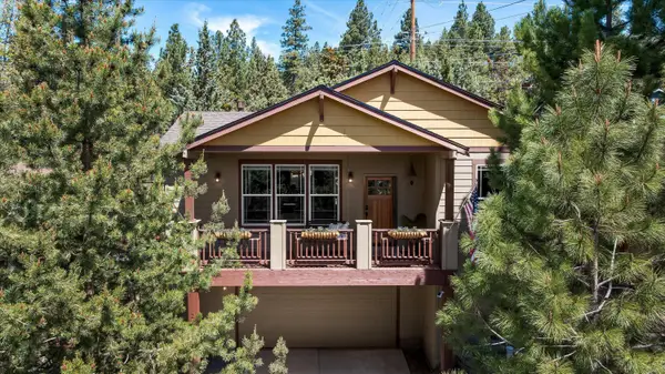 2106 NW Black Pines Place, Bend, OR 97703