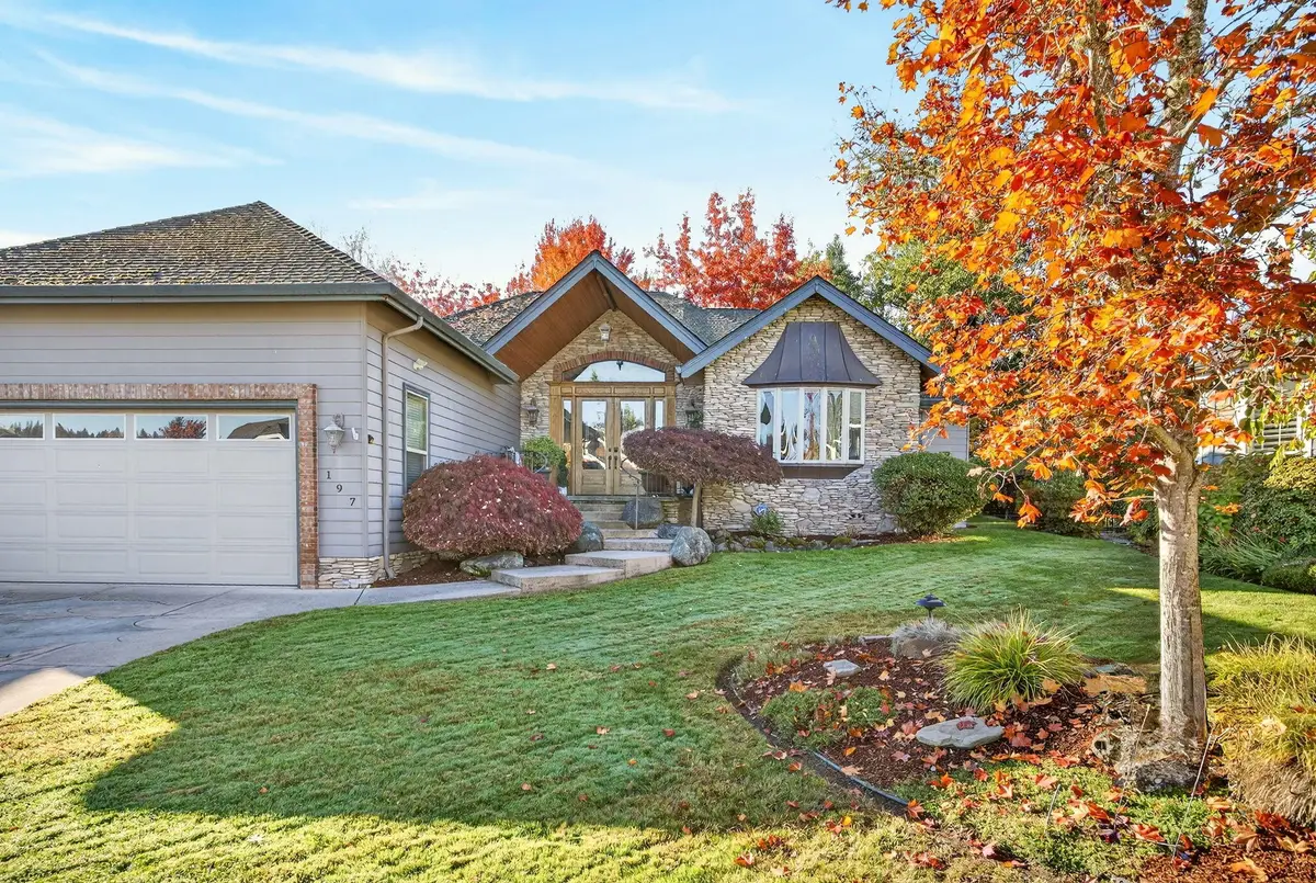 197 Whispering Drive, Grants Pass, OR 97527 - #1