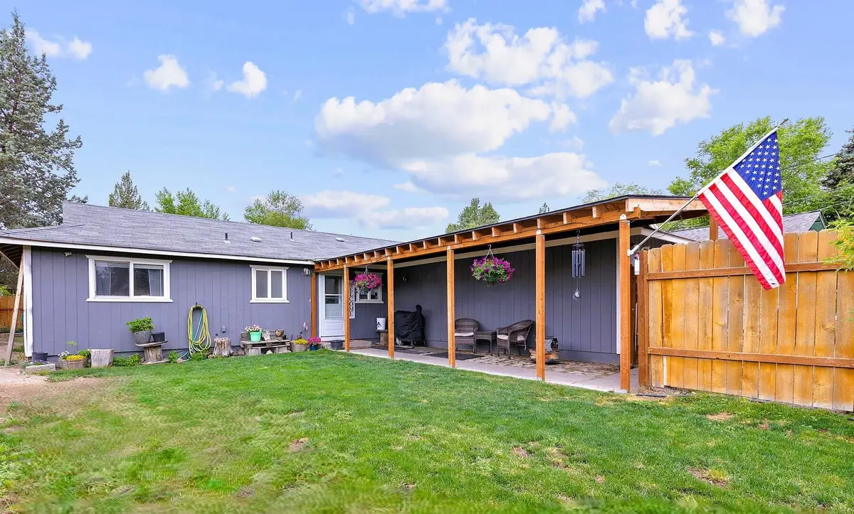 276 NE 10th Street, Madras, OR 97741 - #1