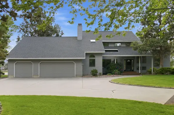 21546 NE Maplemoor Drive, Bend, OR 97701