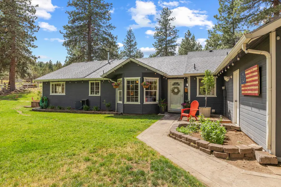 16320 Hillcrest Road, Klamath Falls, OR 97603 - #2