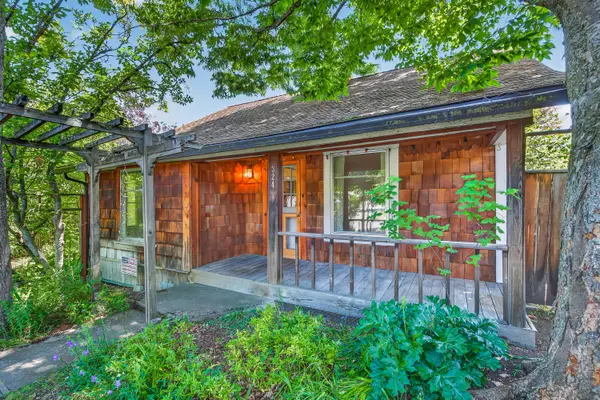 324 Liberty Street, Ashland, OR 97520