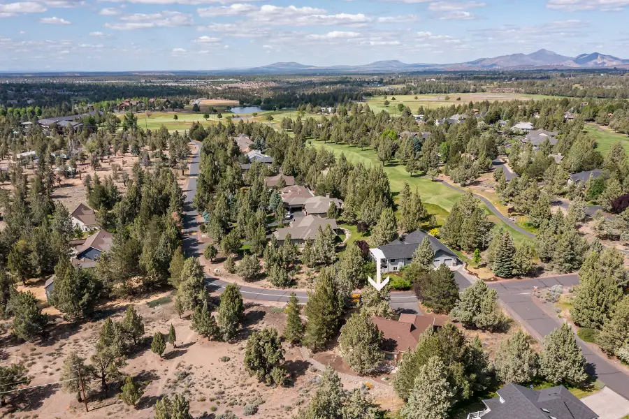 2125 Condor Drive, Redmond, OR 97756 - #2