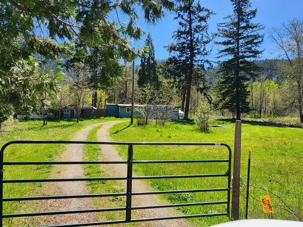 967 Placer Road, Wolf Creek, OR 97497