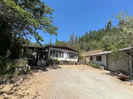 705 Hyde Park Road, Grants Pass, OR 97527 - #3