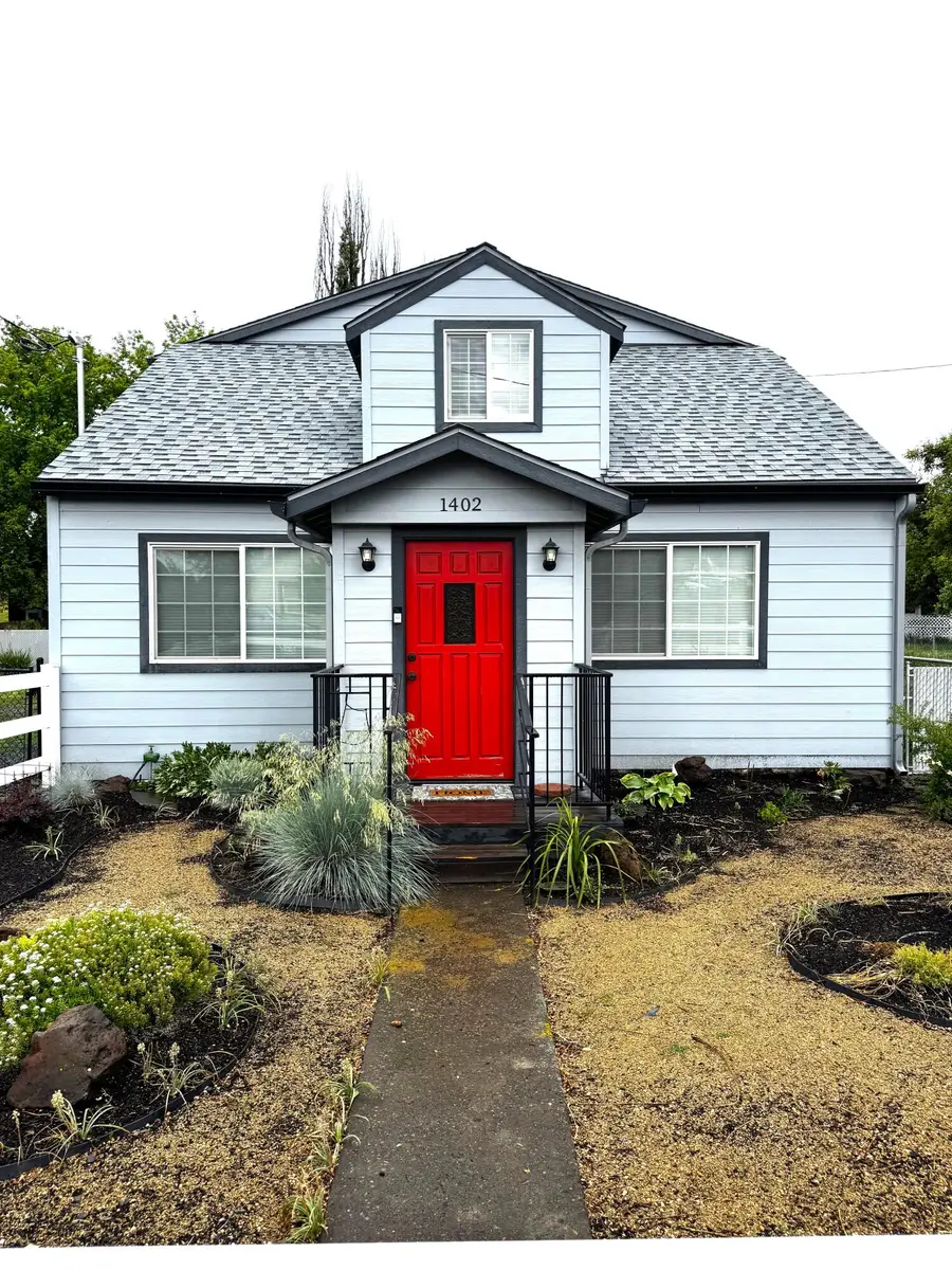1402 Dayton Street, Klamath Falls, OR 97603 - #2