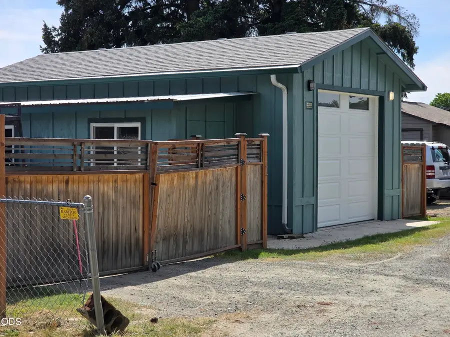 1716 SW K Street, Grants Pass, OR 97526 - #2