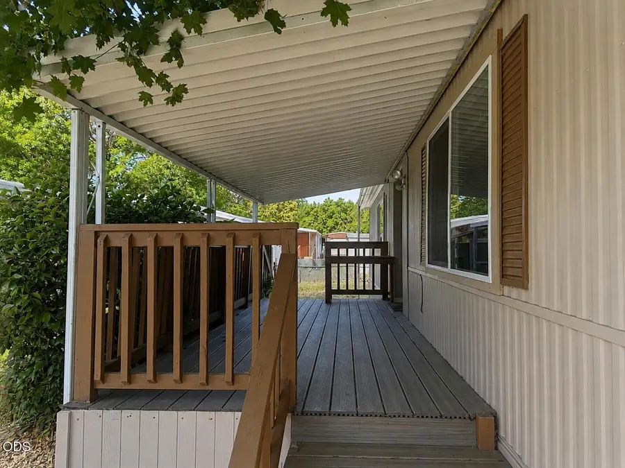 332 Beechwood Drive, Grants Pass, OR 97526 - #3
