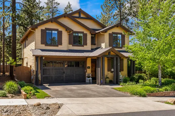 1094 E Horse Back Trail, Sisters, OR 97759