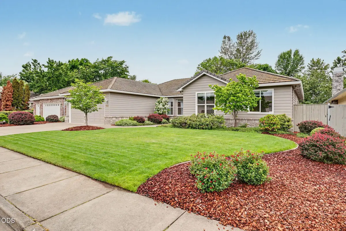 3348 Creek View Drive, Medford, OR 97504 - #1