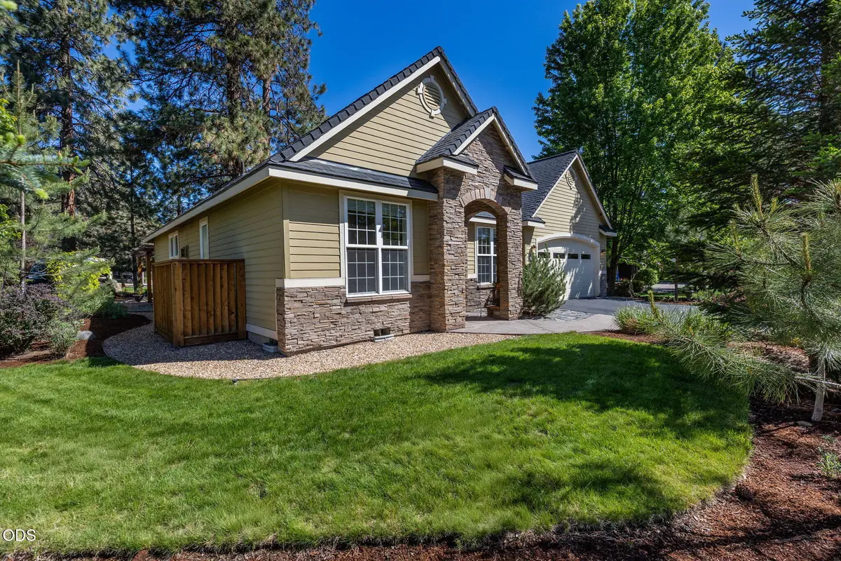 365 S Timber Creek Drive, Sisters, OR 97759 - #1