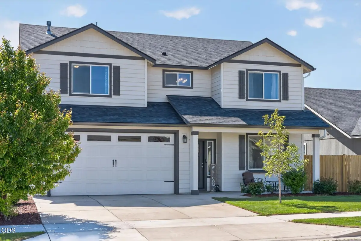3461 NW 9th Street, Redmond, OR 97756 - #1