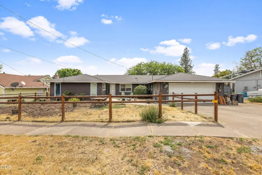 1741 Serenity Drive, Medford, OR 97504 - #2