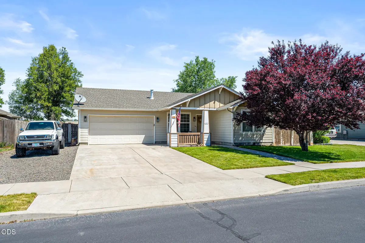 723 NE Stoneridge Loop, Prineville, OR 97754 - #1