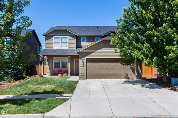 21382 NE Eagle Crossing Avenue, Bend, OR 97701