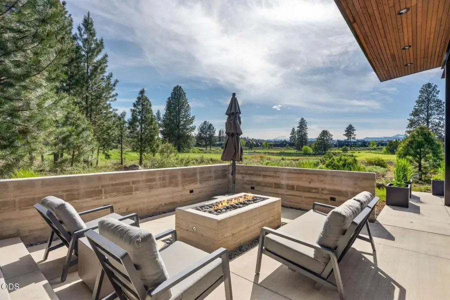 61591 Hosmer Lake Drive, Bend, OR 97702 - #3