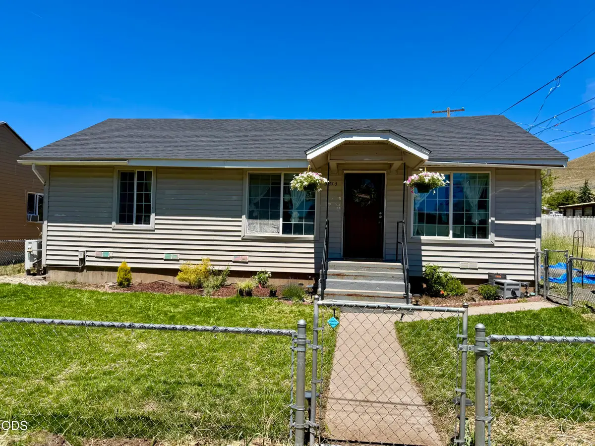5253 Peggy Avenue, Klamath Falls, OR 97601 - #1
