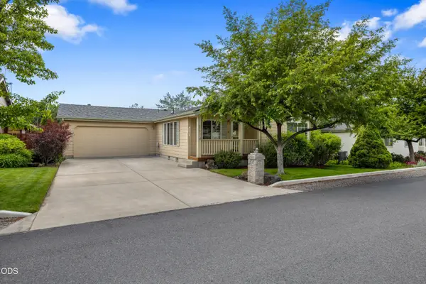 2583 NE Wintergreen Drive, Bend, OR 97701