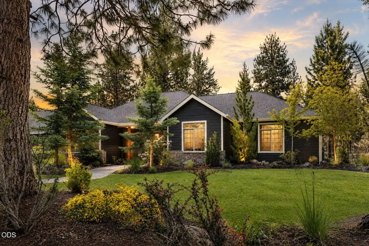 1117 E Creekside Court, Sisters, OR 97759 - #1