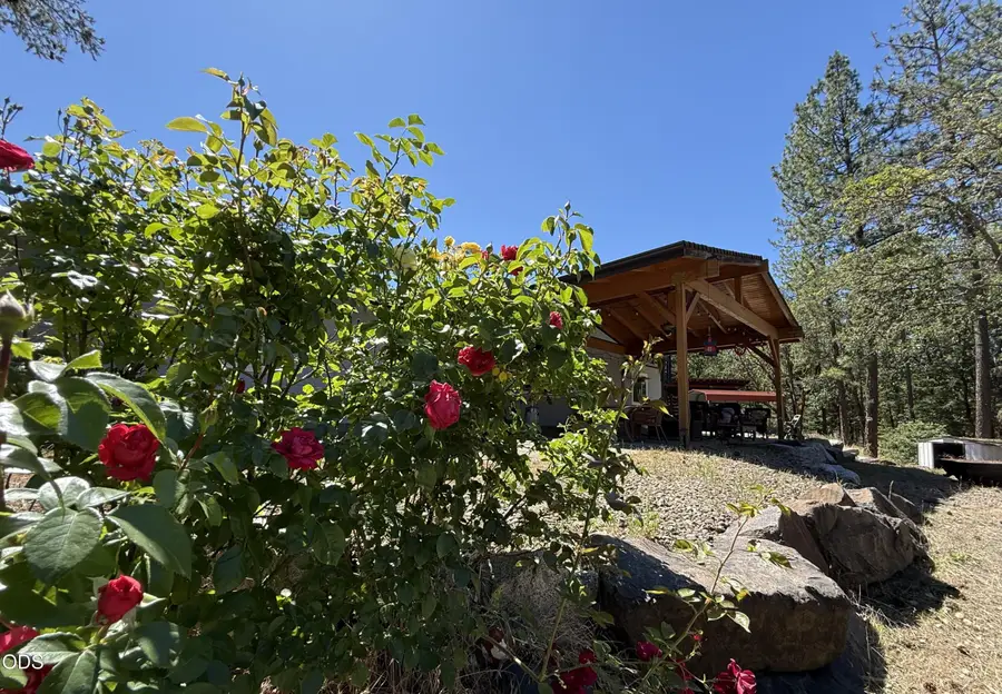 4527 E Evans Creek Road, Rogue River, OR 97537 - #3