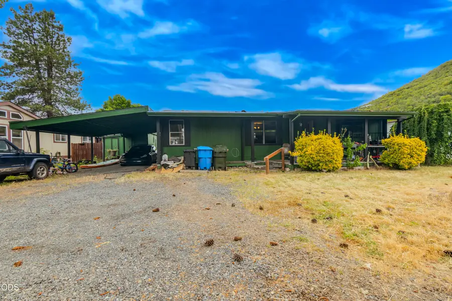 20 Brophy Way #3, Shady Cove, OR 97539 - #2