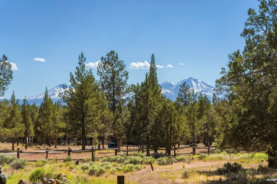 69592 Lake Drive, Sisters, OR 97759 - #3