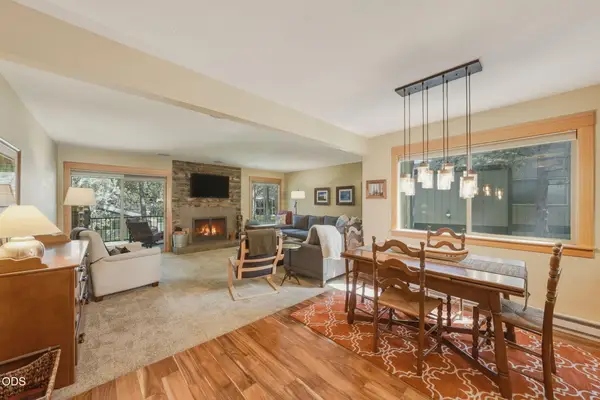 807 E Desperado #UNIT 202, Sisters, OR 97759
