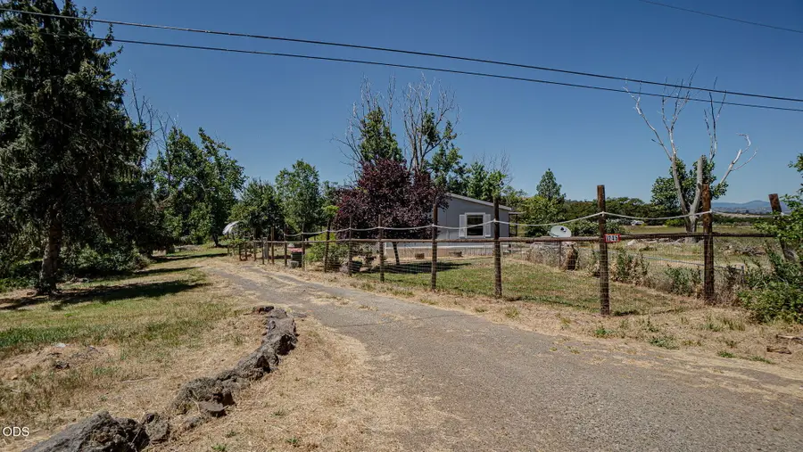 1245 Davanna Drive, Eagle Point, OR 97524 - #2