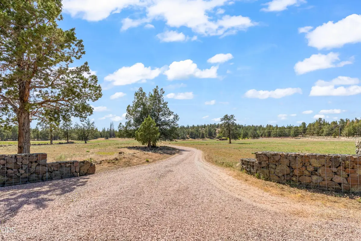 19450 Dusty Loop, Bend, OR 97703 - #1