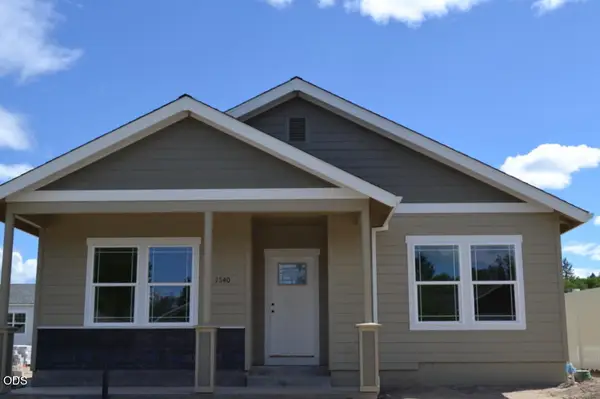 1540 W Harbeck Road, Grants Pass, OR 97527