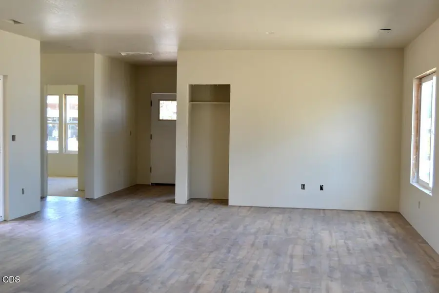 1540 W Harbeck Road, Grants Pass, OR 97527 - #2