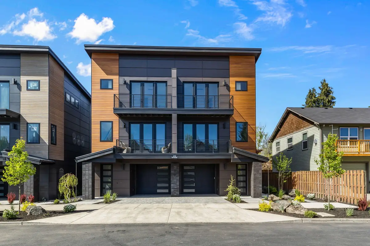 20 NW Mccann Avenue #UNIT 8, Bend, OR 97703 - #1