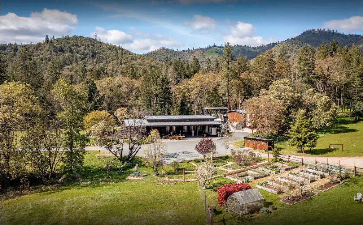 818 Slagle Creek Road, Grants Pass, OR 97527 - #1