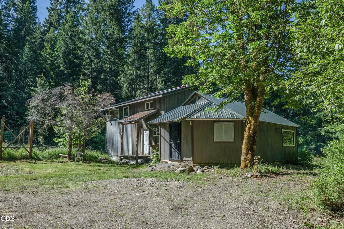 8245 Jumpoff Joe Creek Road, Grants Pass, OR 97526 - #1