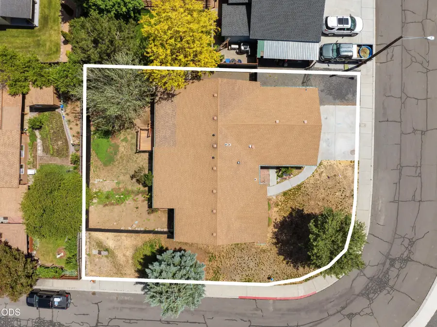 56 SE L Street Loop, Madras, OR 97741 - #2
