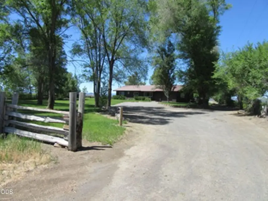 2917 Shady Dell Road, Macdoel, CA 96058 - #3