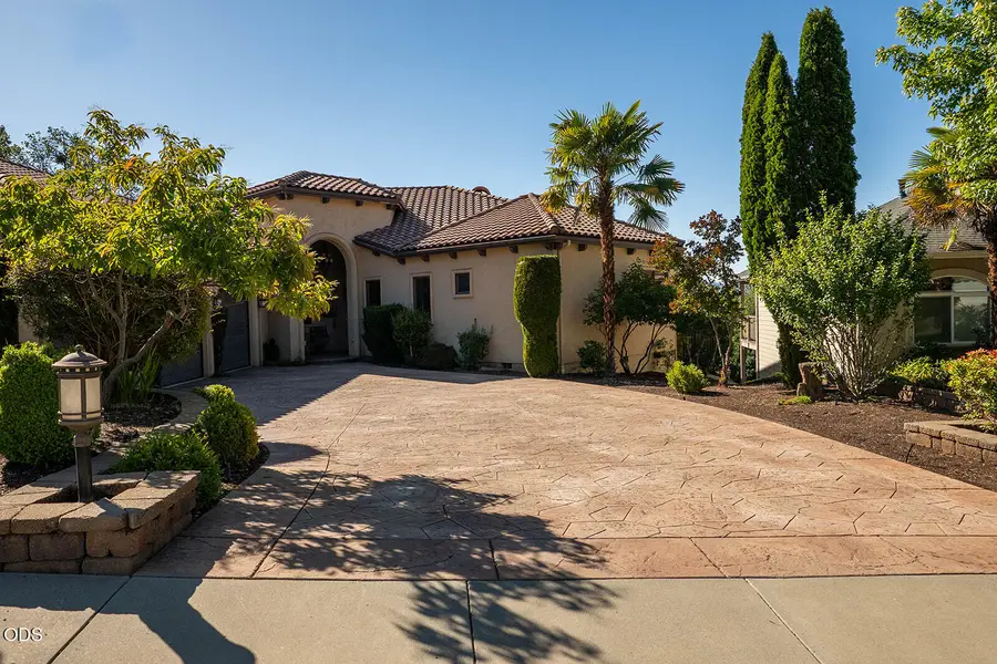 445 Quail Run, Eagle Point, OR 97524 - #2