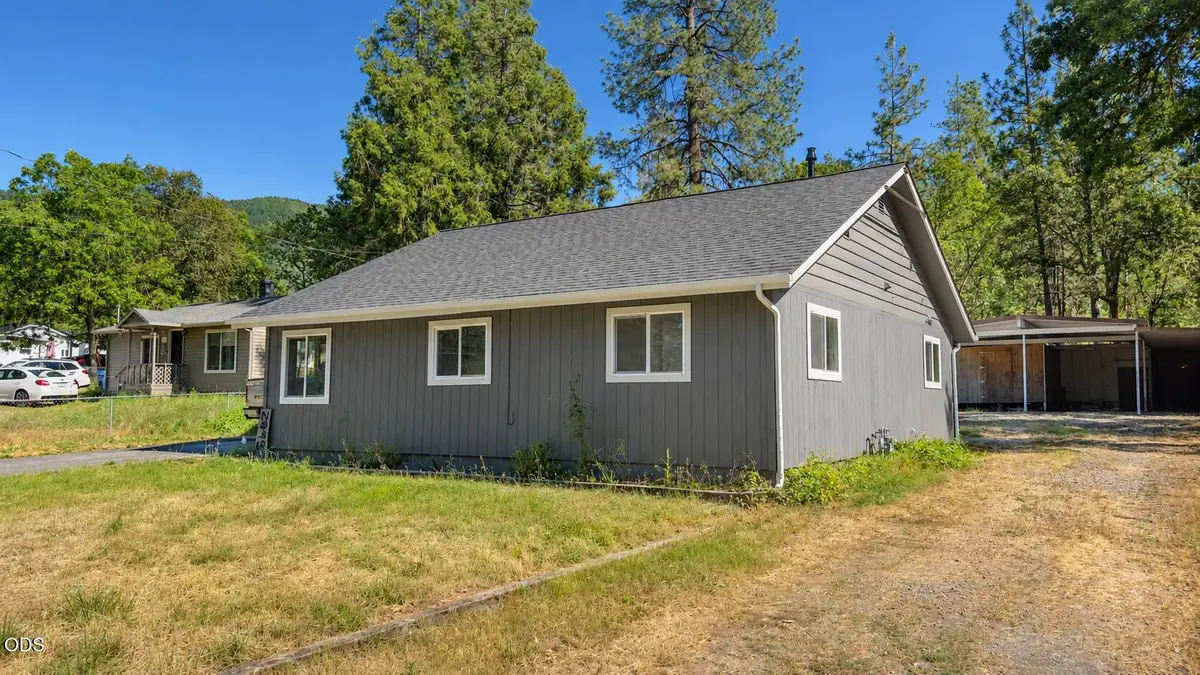 2895 Hamilton Lane, Grants Pass, OR 97527 - #1