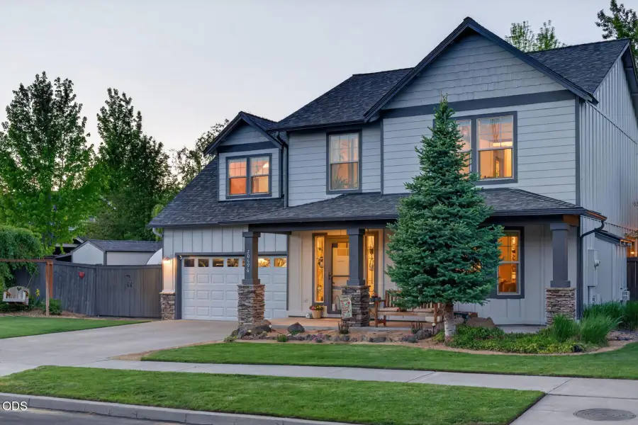 20696 Barton Crossing Way, Bend, OR 97701 - #2