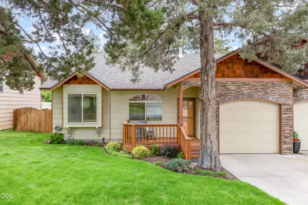 1009 SW Crosscut Court, Bend, OR 97702