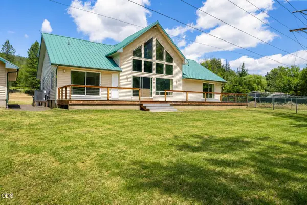 26268 Highway 62, Trail, OR 97541