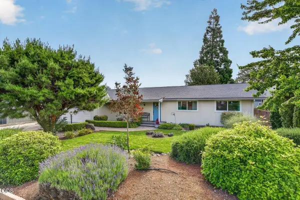 931 Mira Mar Avenue, Medford, OR 97504