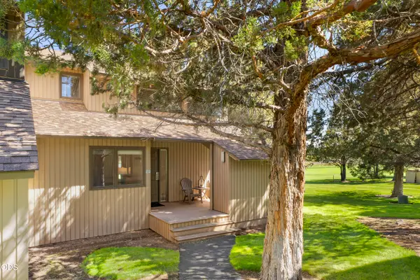 6969 Robin Court, Redmond, OR 97756